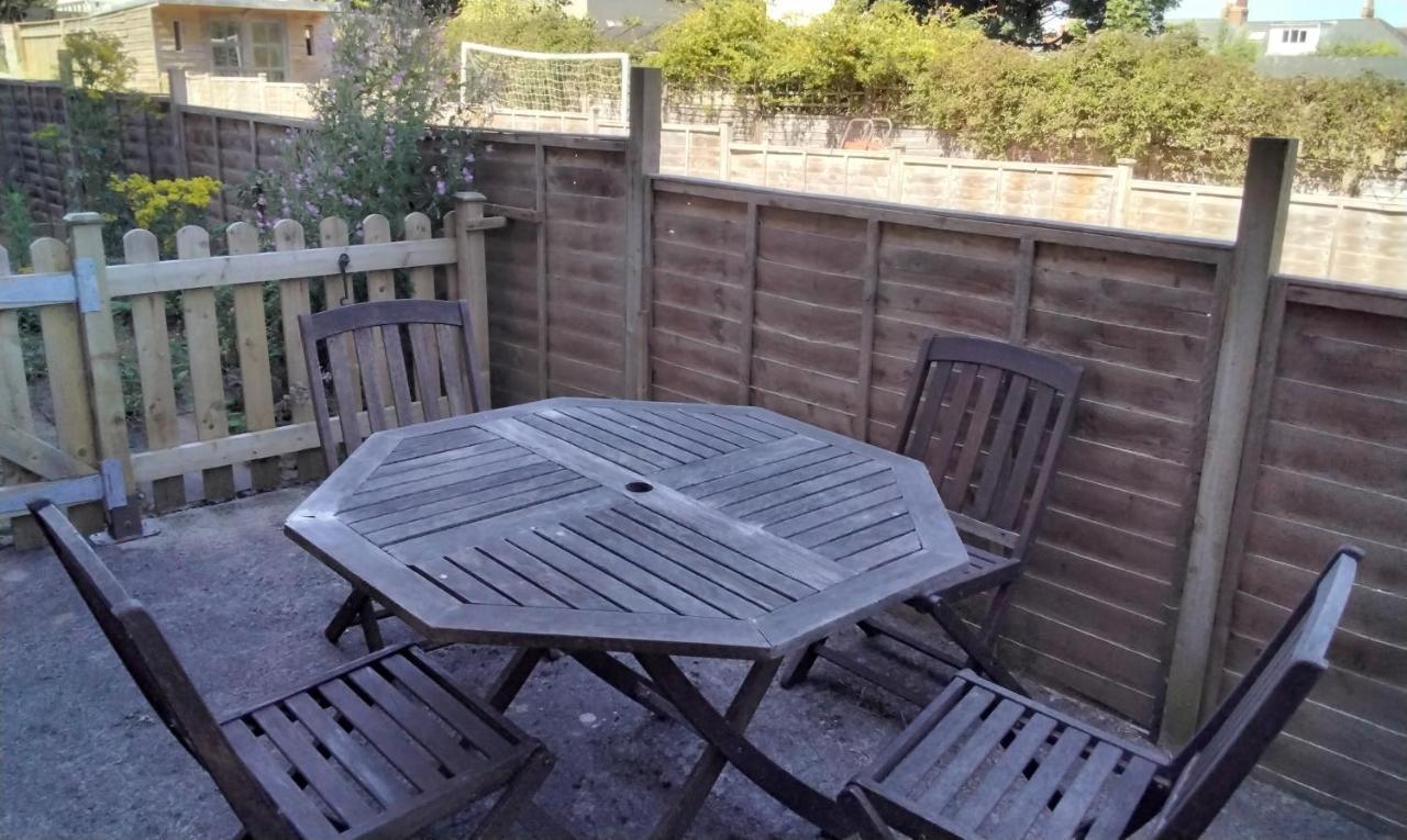 Cosy Spacious 2-Bed Cottage In Watchet Somerset Exterior photo